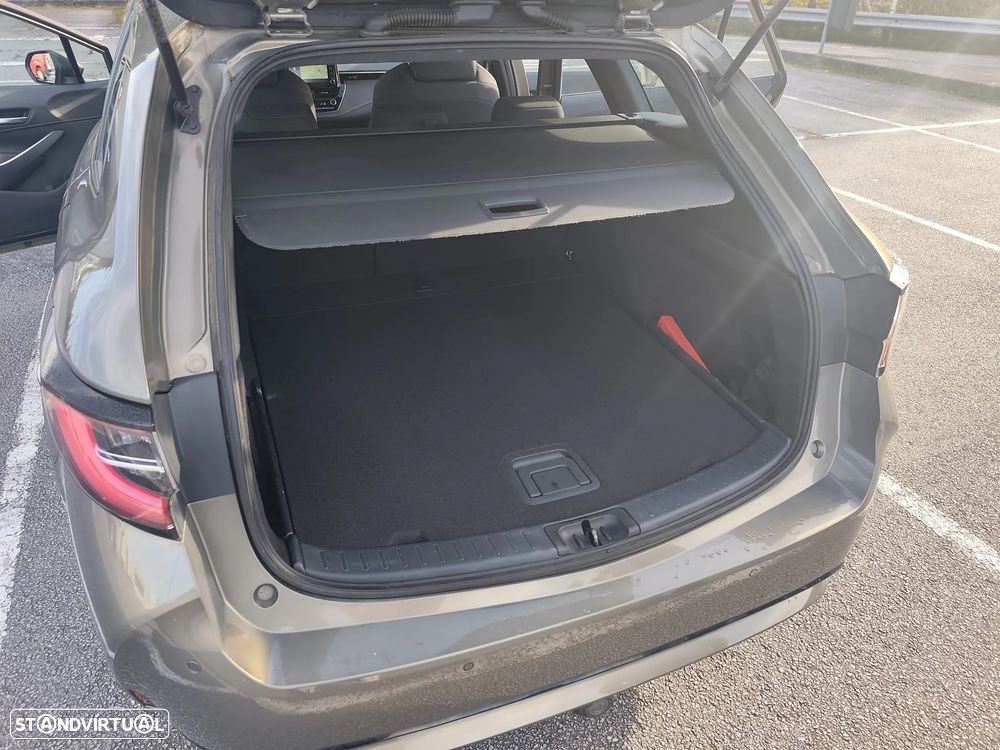 Toyota Corolla Touring Sports - 13