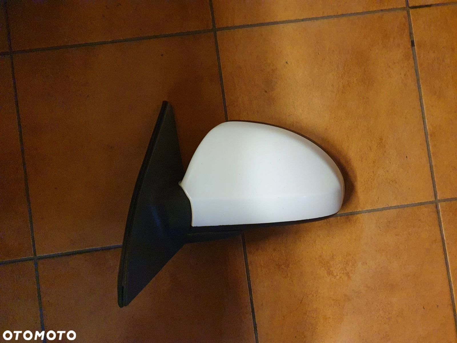 LUSTERKO LEWE KIA CEED 1 5 PIN KOD WD - 1