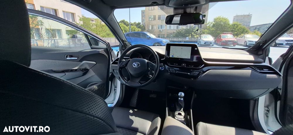 Toyota C-HR - 16