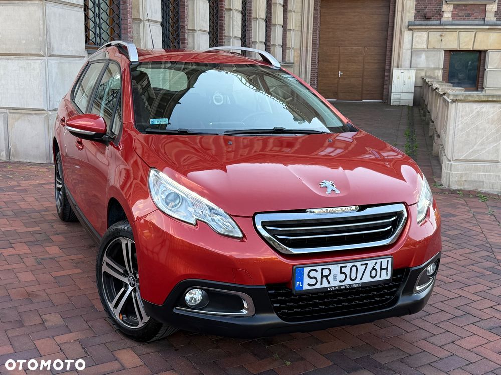 Peugeot 2008 1.2 Pure Tech Style S&S - 18