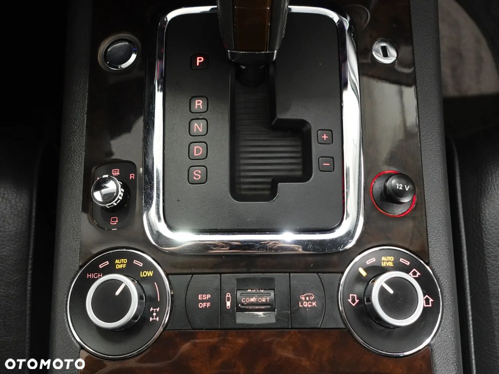 Volkswagen Touareg 5.0 V10 TDI Automatik - 35