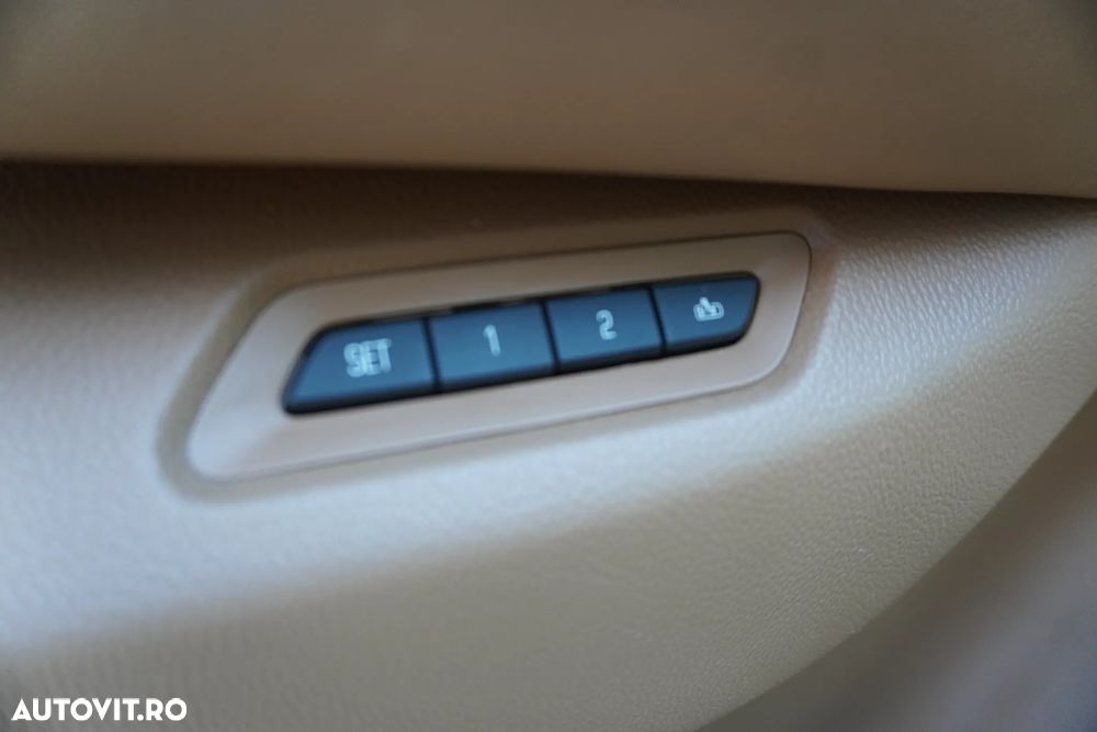 Cadillac Escalade 6.2 V8 Premium - 16