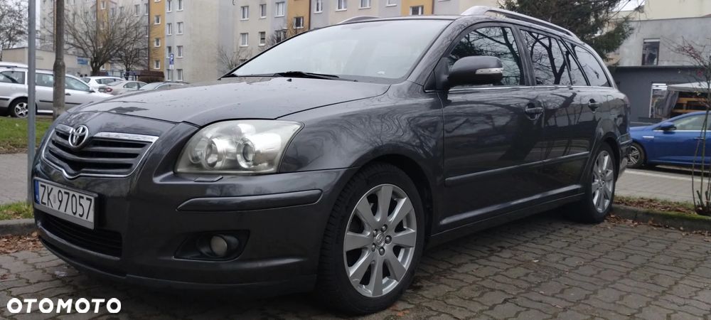 Toyota Avensis 2.0 D-4D Sol - 1