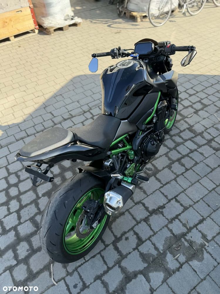 Kawasaki Z 900 - 10
