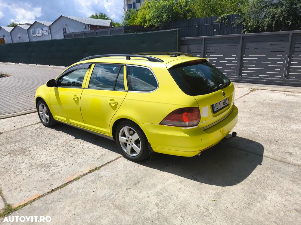 Volkswagen Golf 1.6 TDI DPF Exclusive - 8