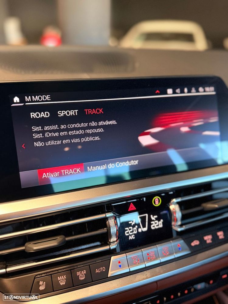 BMW M4 Competition xDrive - 39