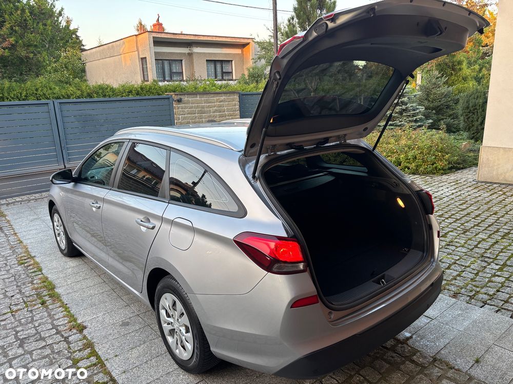 Hyundai i30 1.5 DPI Modern - 29