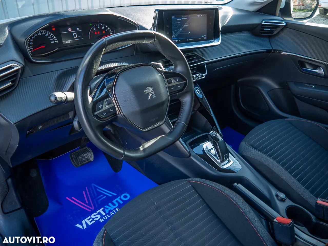 Peugeot 208 PureTech 100 EAT8 Allure - 4
