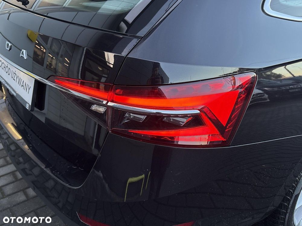 Skoda Superb 1.5 TSI Ambition DSG - 35