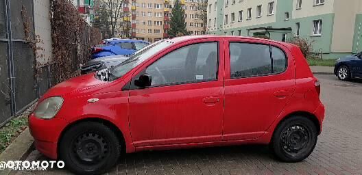 Toyota Yaris 1.0 Base - 1