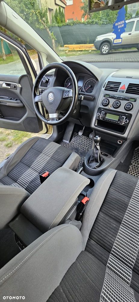 Volkswagen Touran 1.9 TDI DPF United - 11