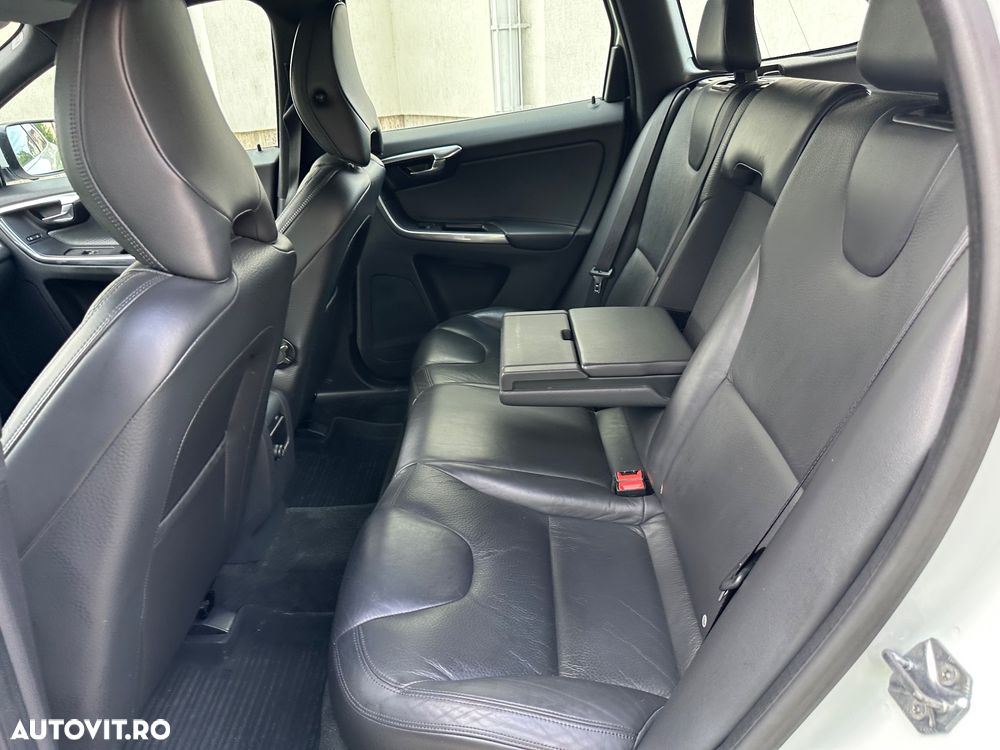 Volvo XC 60 - 29