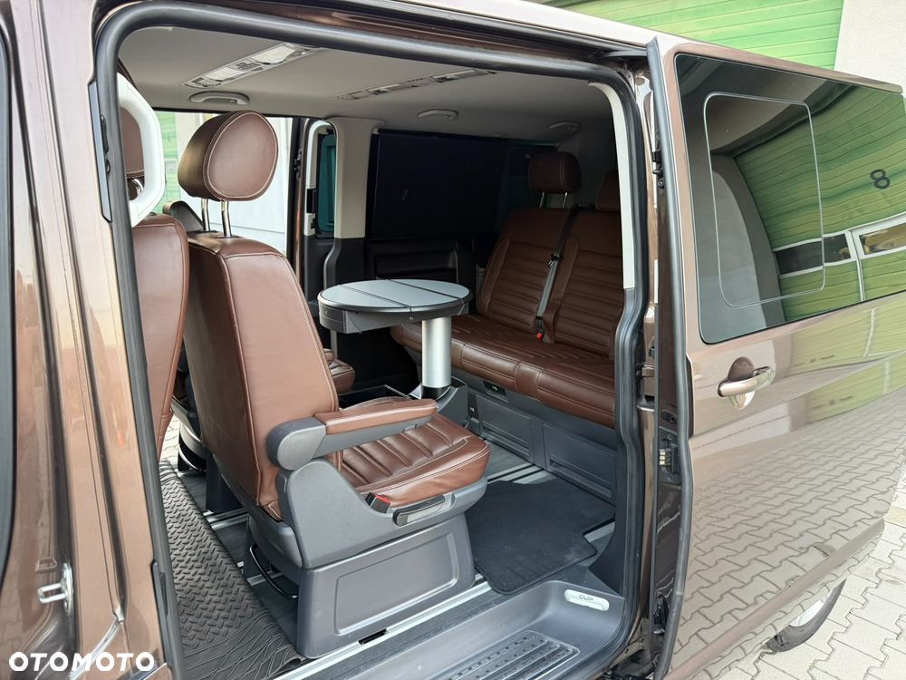 Volkswagen Multivan - 26