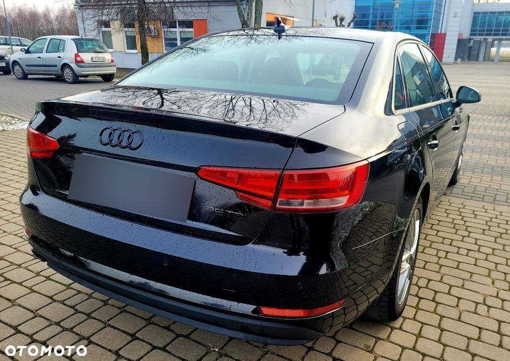 Audi A4 Limousine 2.0 TDI Design S tronic - 8