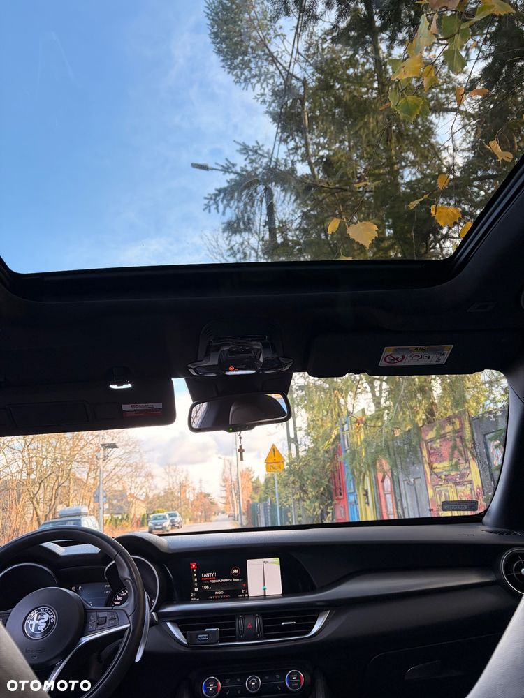 Alfa Romeo Stelvio - 7