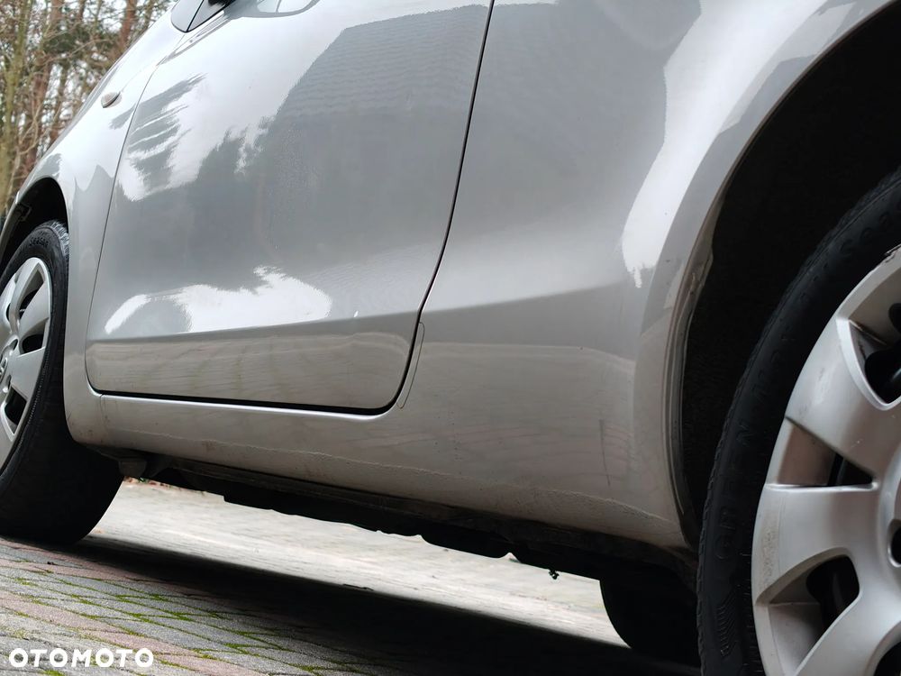 Toyota Yaris 1.3 Luna A/C - 12