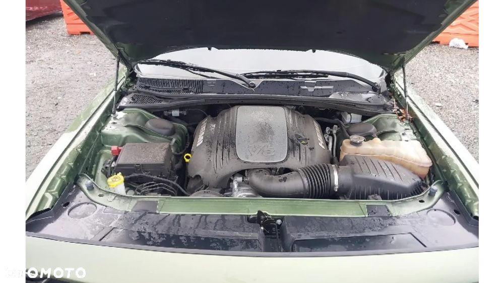 Dodge Challenger - 18