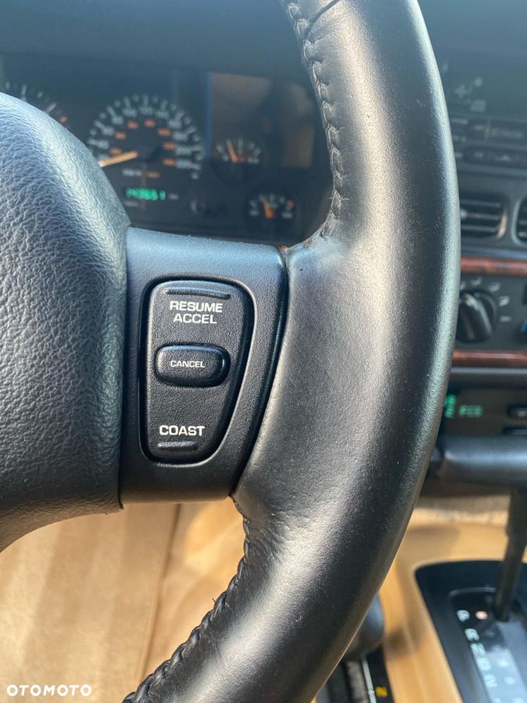 Jeep Grand Cherokee - 10