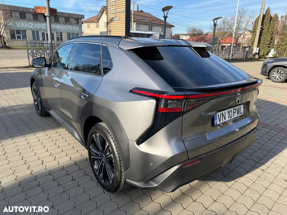 Toyota BZ4X 150 KW FWD (4x2) Luxury - 6