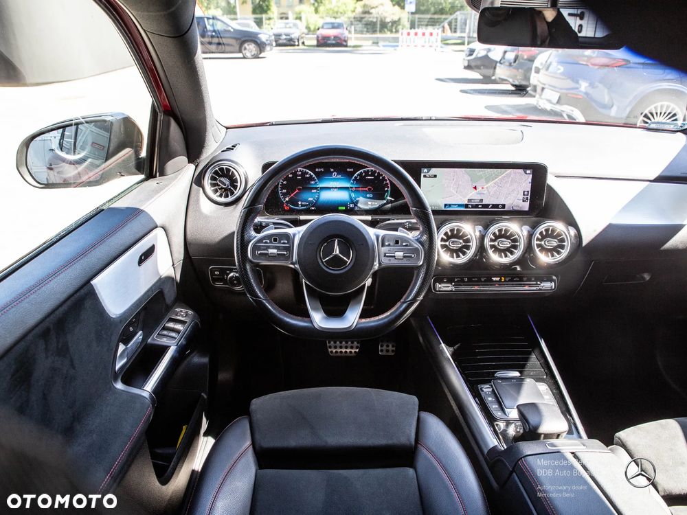 Mercedes-Benz GLA 250e AMG Line - 18