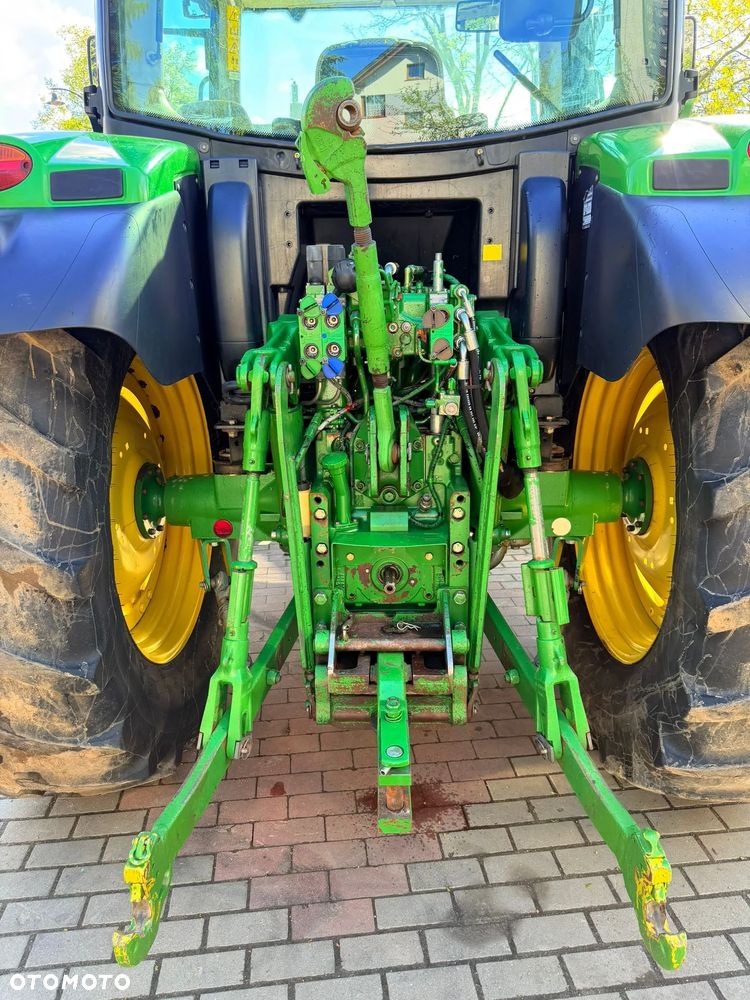 John Deere 6115R - 16