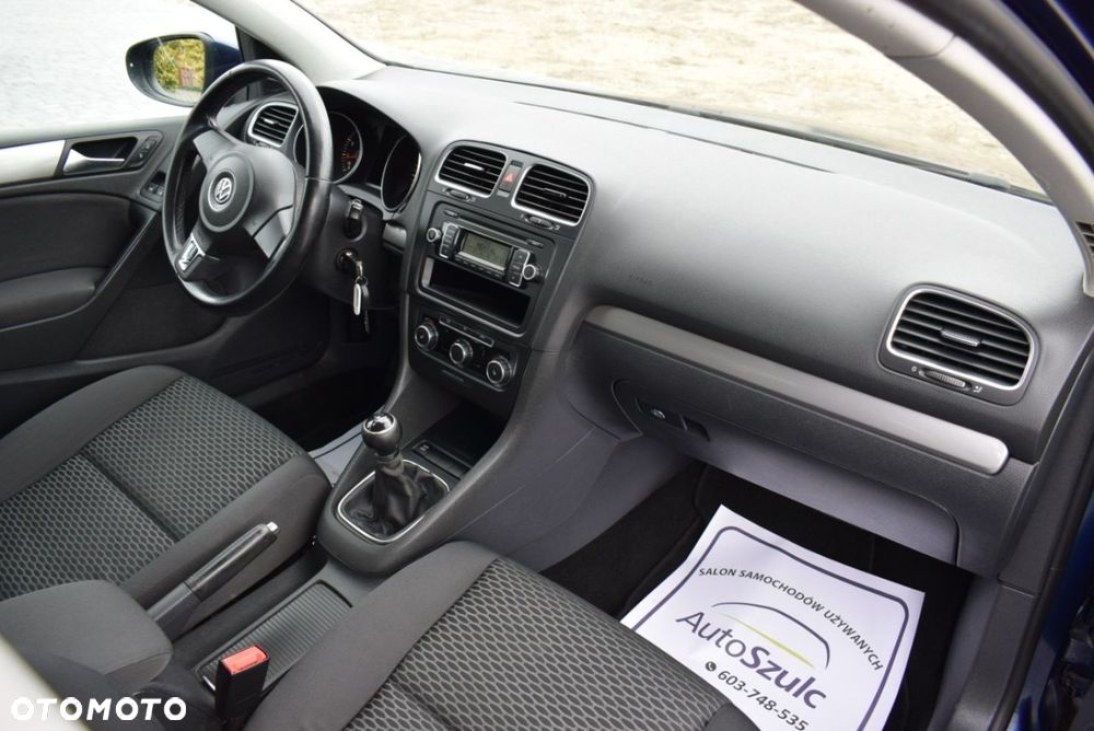 Volkswagen Golf - 20
