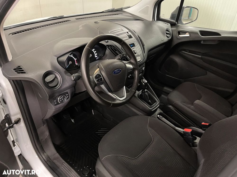 Ford Transit Courier - 6