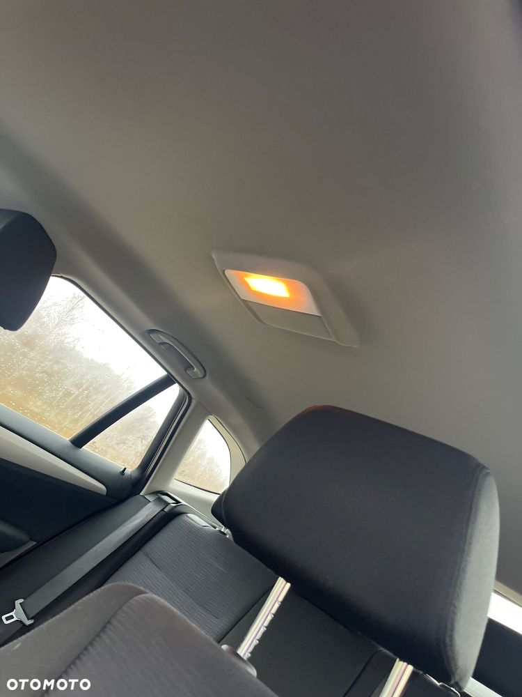 BMW X1 sDrive16d xLine - 11