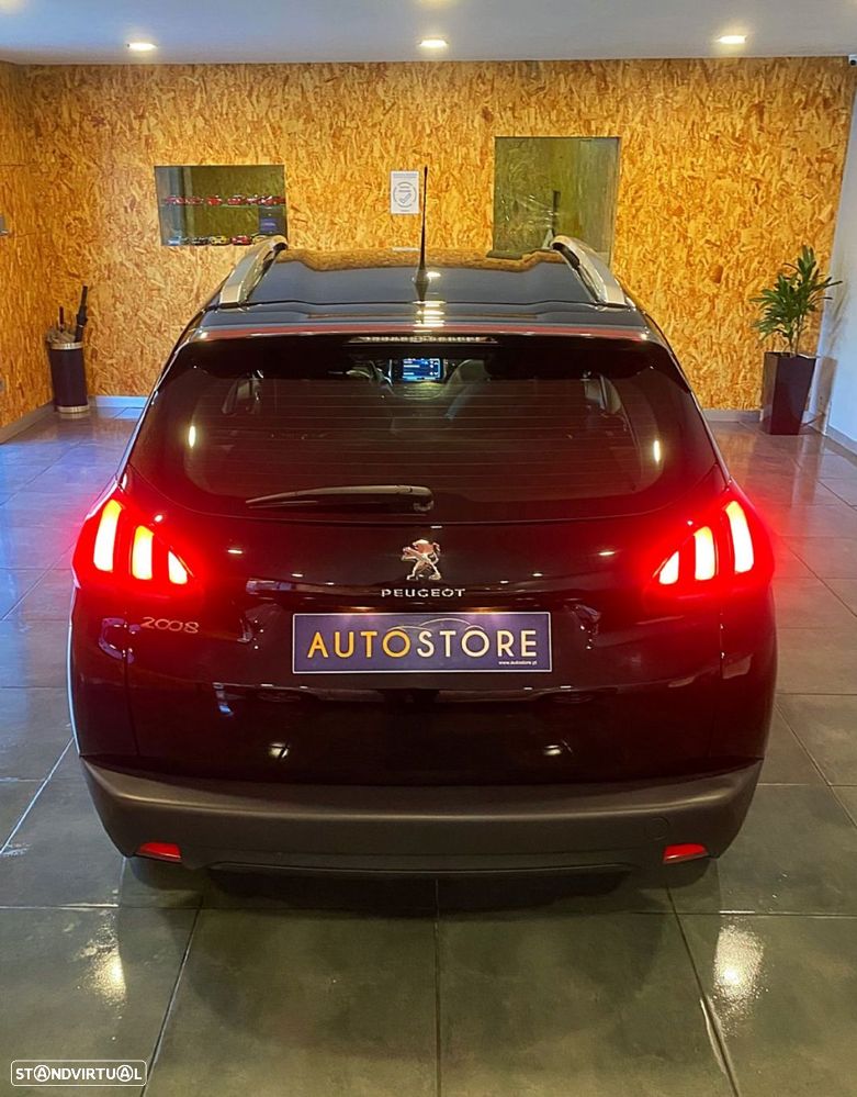 Peugeot 2008 1.5 BlueHDi Style - 4