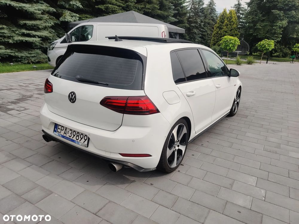 Volkswagen Golf GTI 2.0 TSI OPF DSG Performance - 6