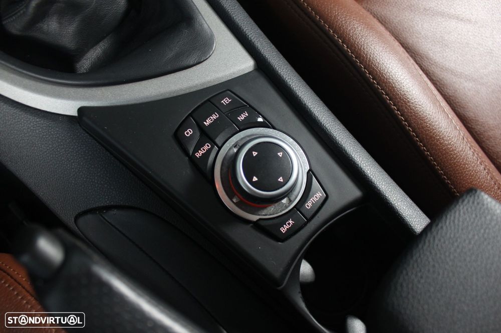 BMW 118 d Line Sport - 32