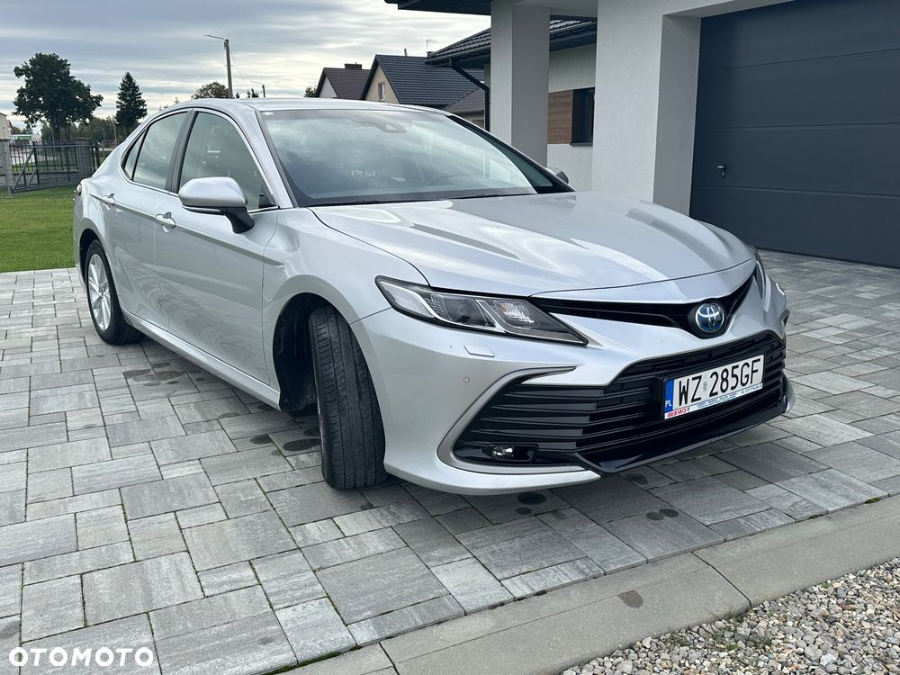 Toyota Camry 2023 photo 3