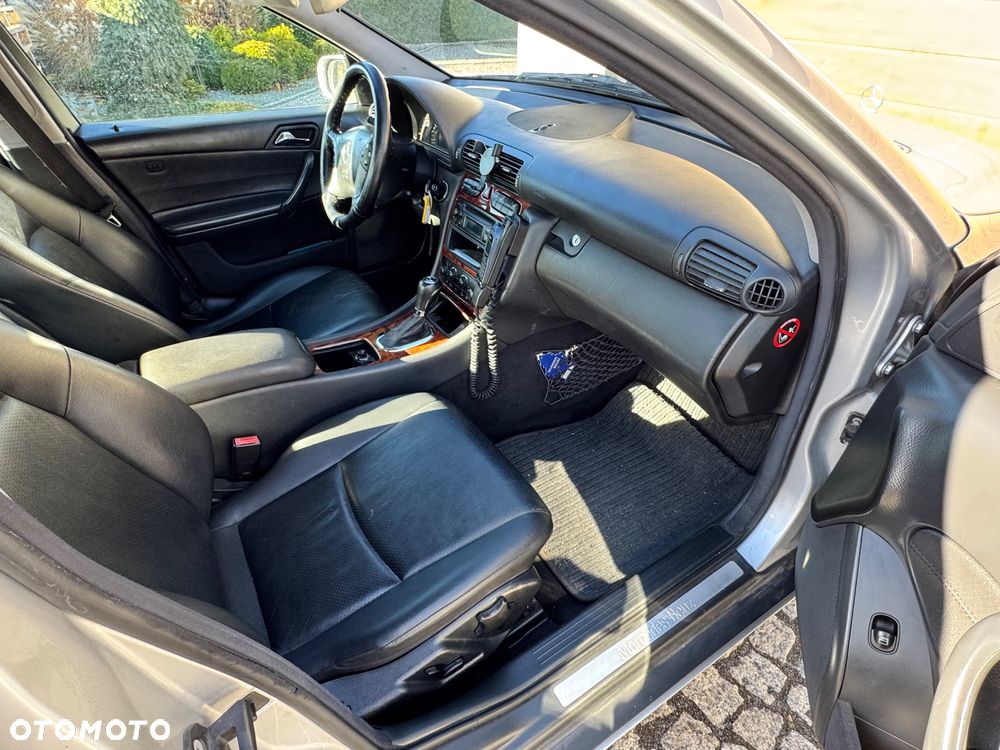 Mercedes-Benz Klasa C - 27