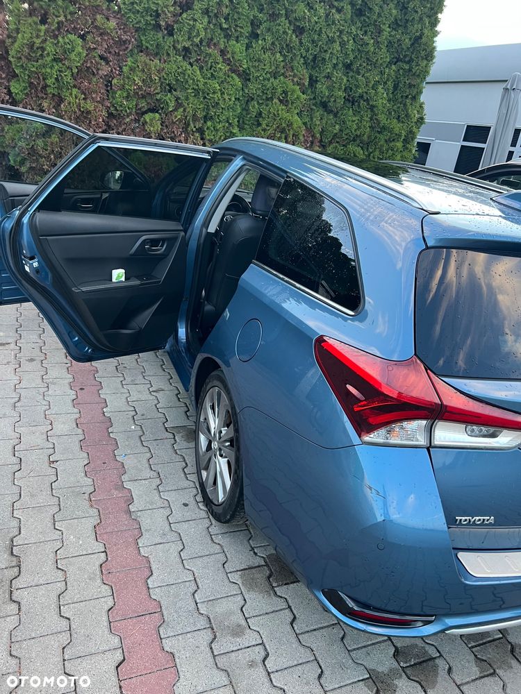Toyota Auris - 33