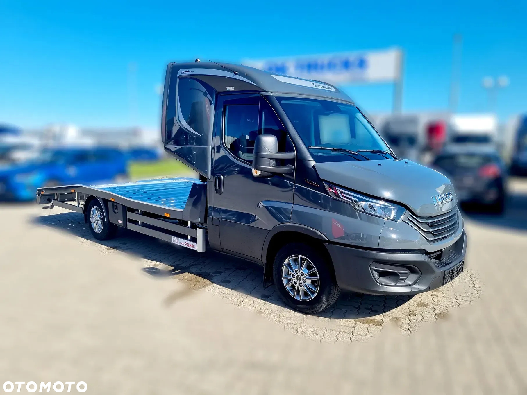 Iveco Daily autolaweta z kabina sypalną 3,5t na haku POLMAR - 2