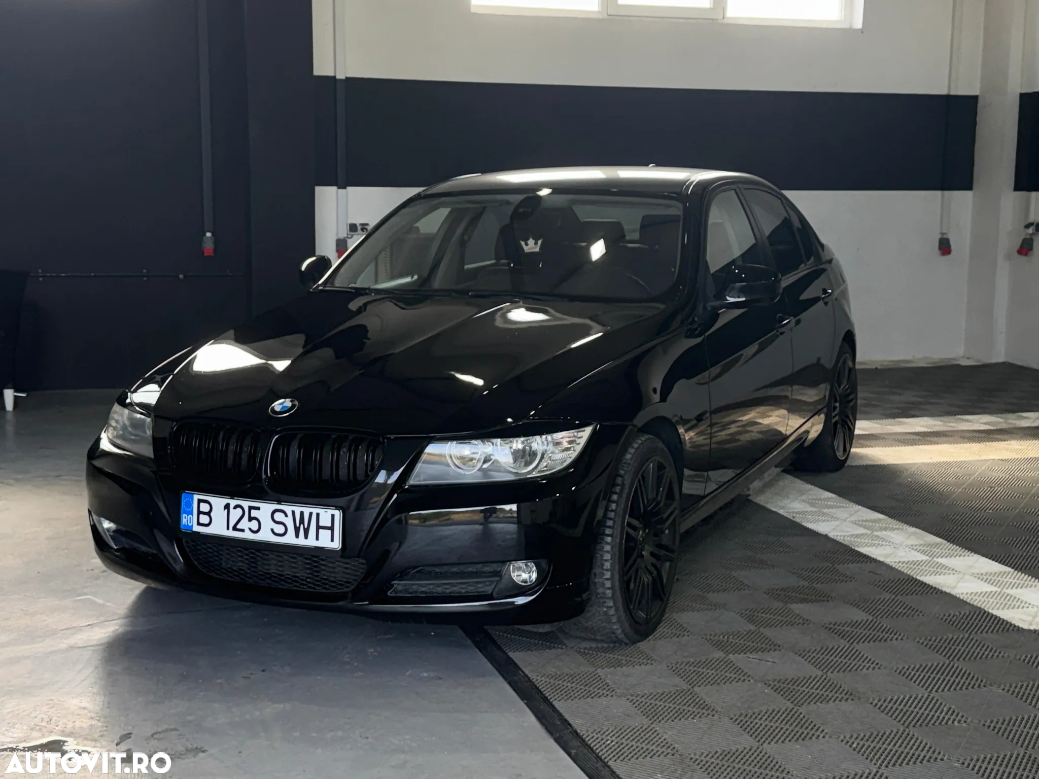 BMW Seria 3 318d - 13