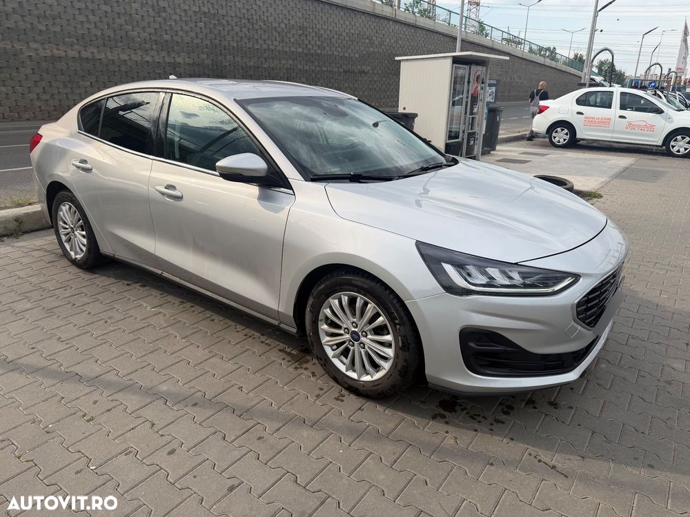 Ford Focus 1.0 EcoBoost Titanium - 1