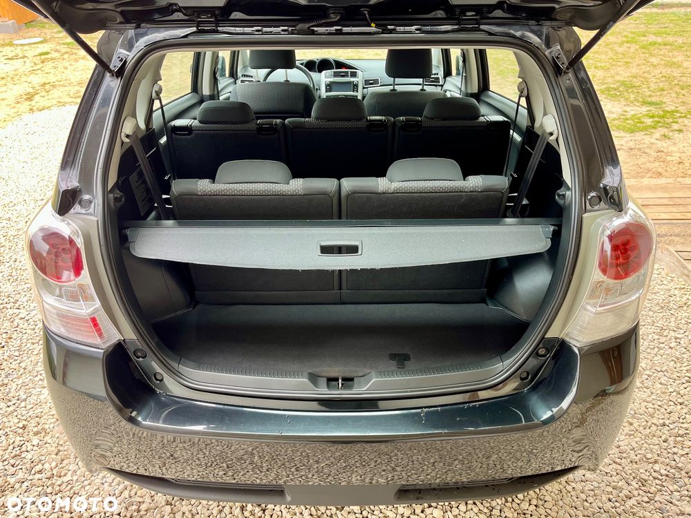 Toyota Verso 1.8 7-Sitzer Executive - 19