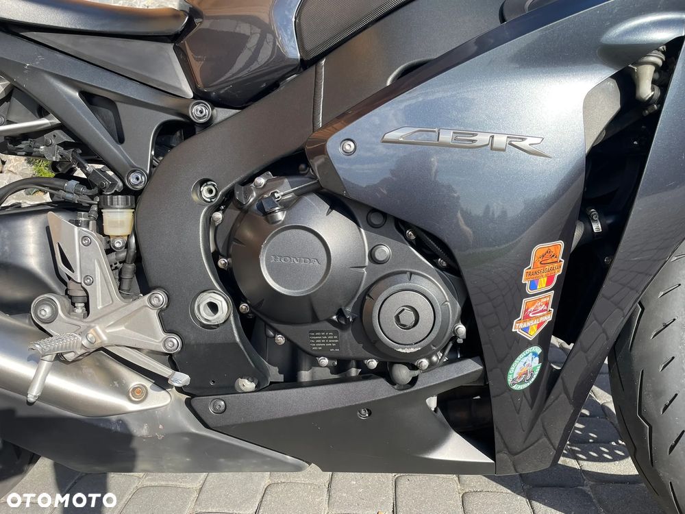 Honda CBR - 11