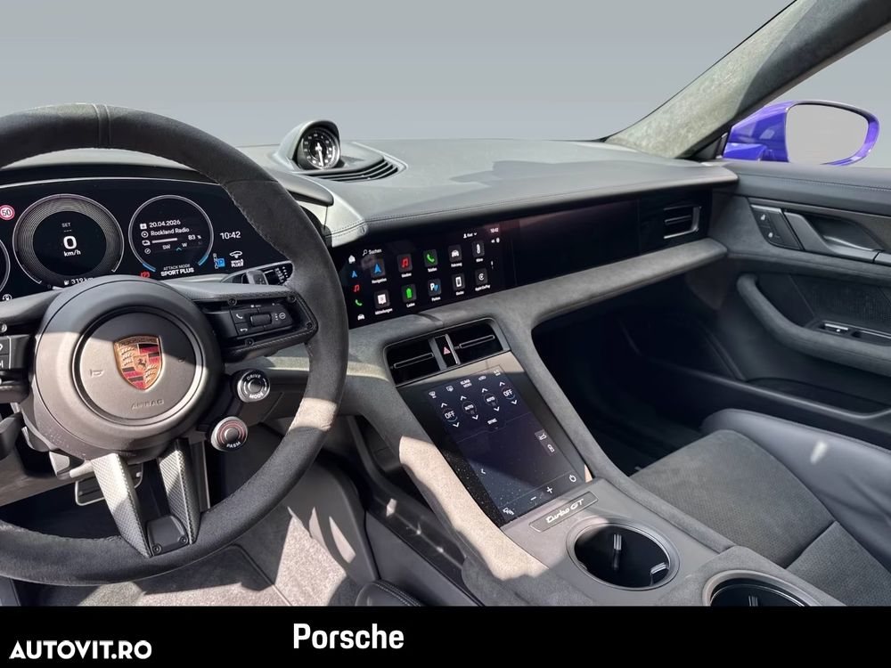 Porsche Taycan Turbo GT - 9