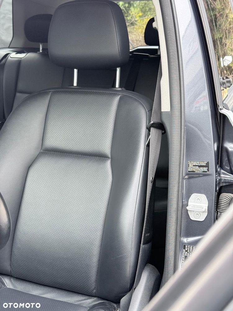 Mercedes-Benz GLK 350 4Matic 7G-TRONIC - 23