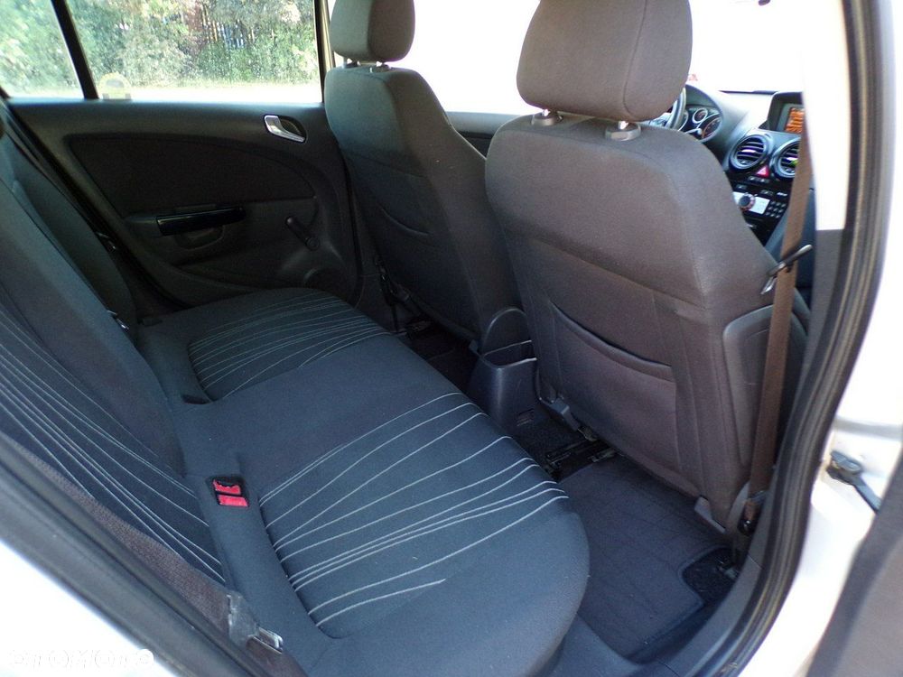Opel Corsa - 31