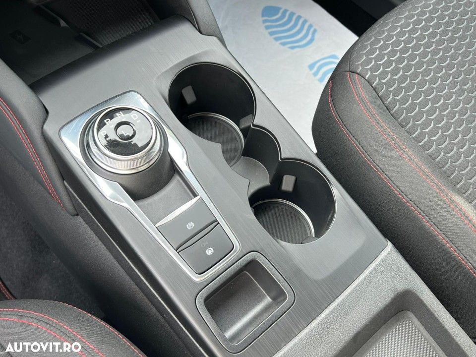 Ford Kuga - 20