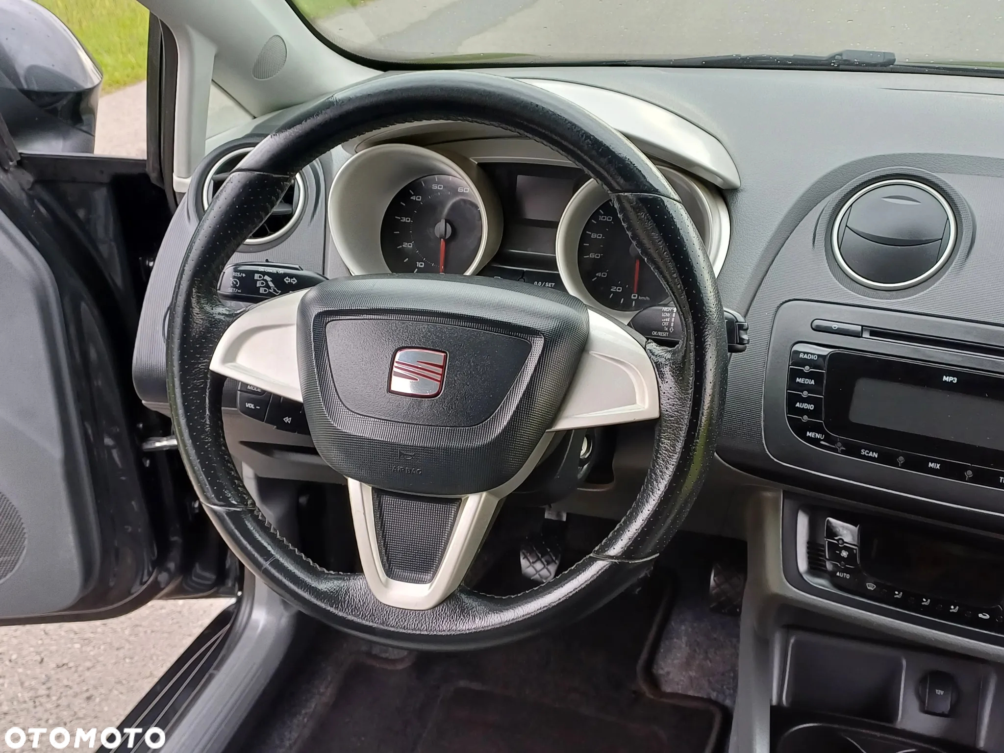 Seat Ibiza 1.4 16V Style - 25