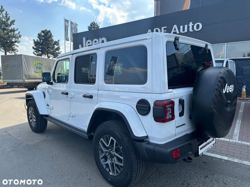 Jeep Wrangler Unlimited GME 2.0 Turbo Sahara - 5