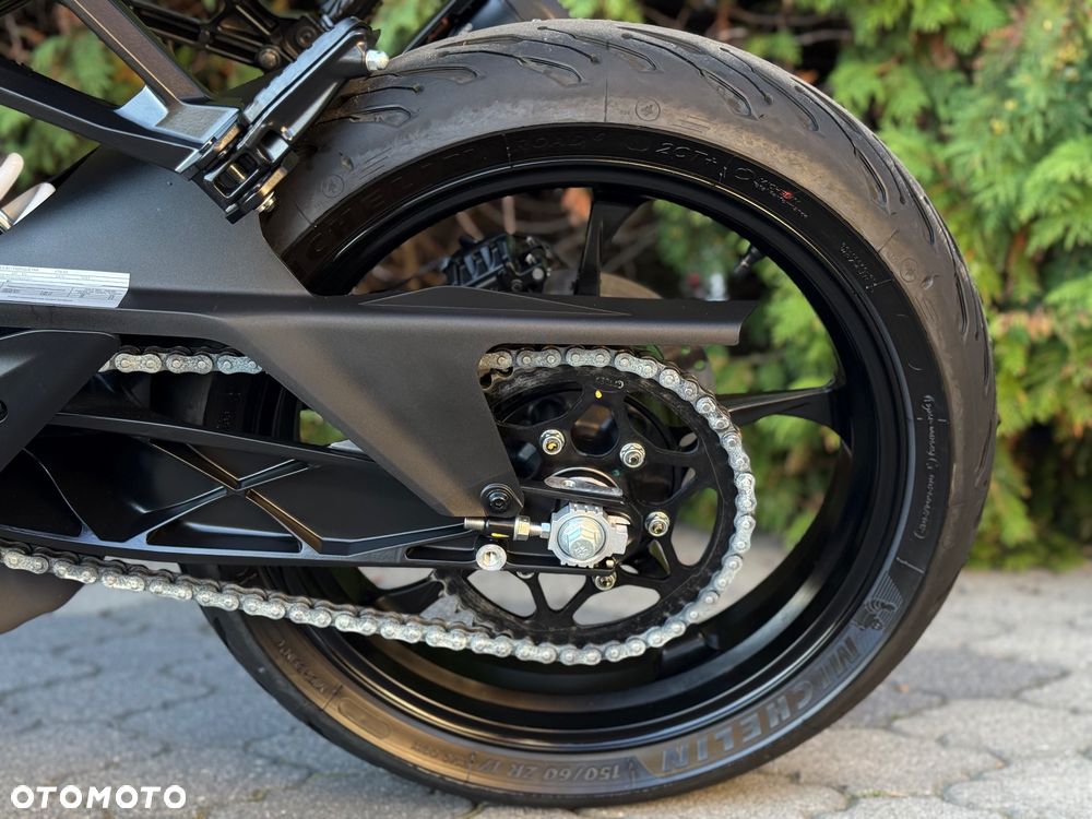 KTM RC 125 - 32
