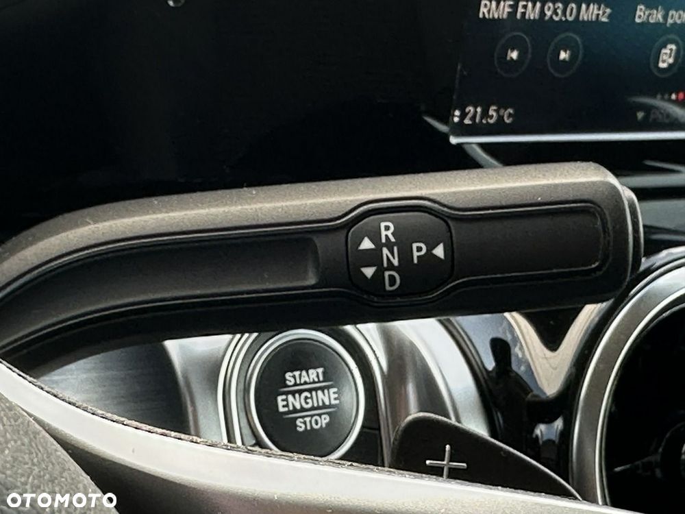 Mercedes-Benz GLB 200 d 4Matic 8G-DCT Progressive - 24