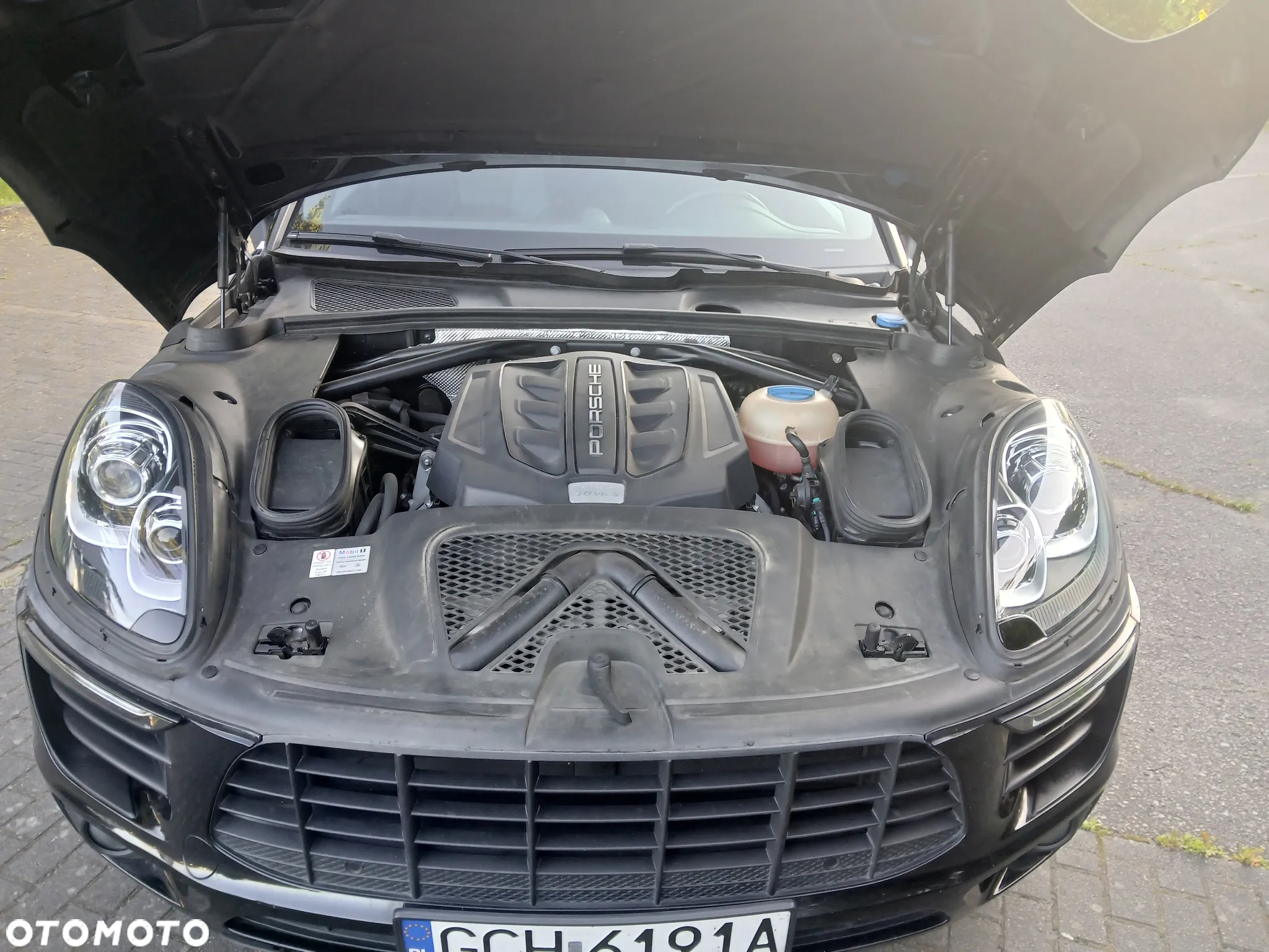 Porsche Macan S - 10