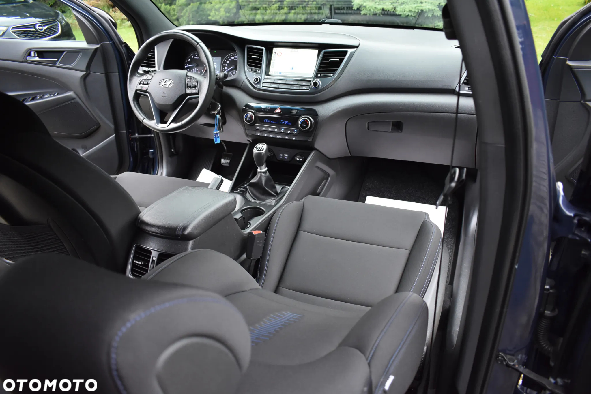 Hyundai Tucson blue 1.6 GDi 2WD Intro Edition - 11