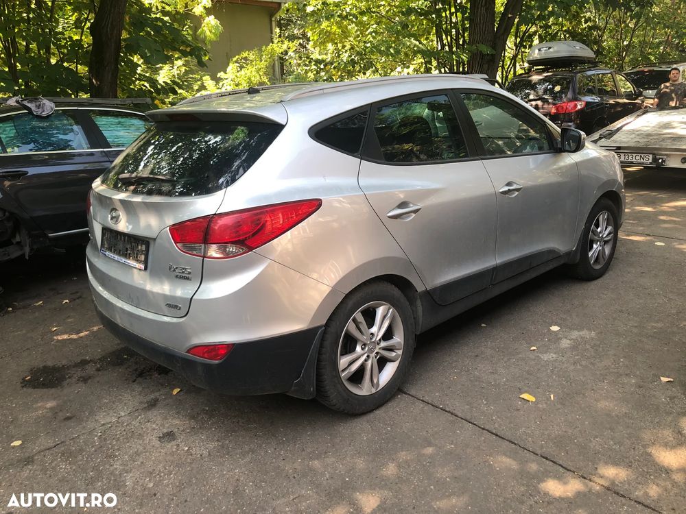 Dezmembrez Hyundai IX35 gri argintiu 2.0 CRDI 4WD 2012 - 7